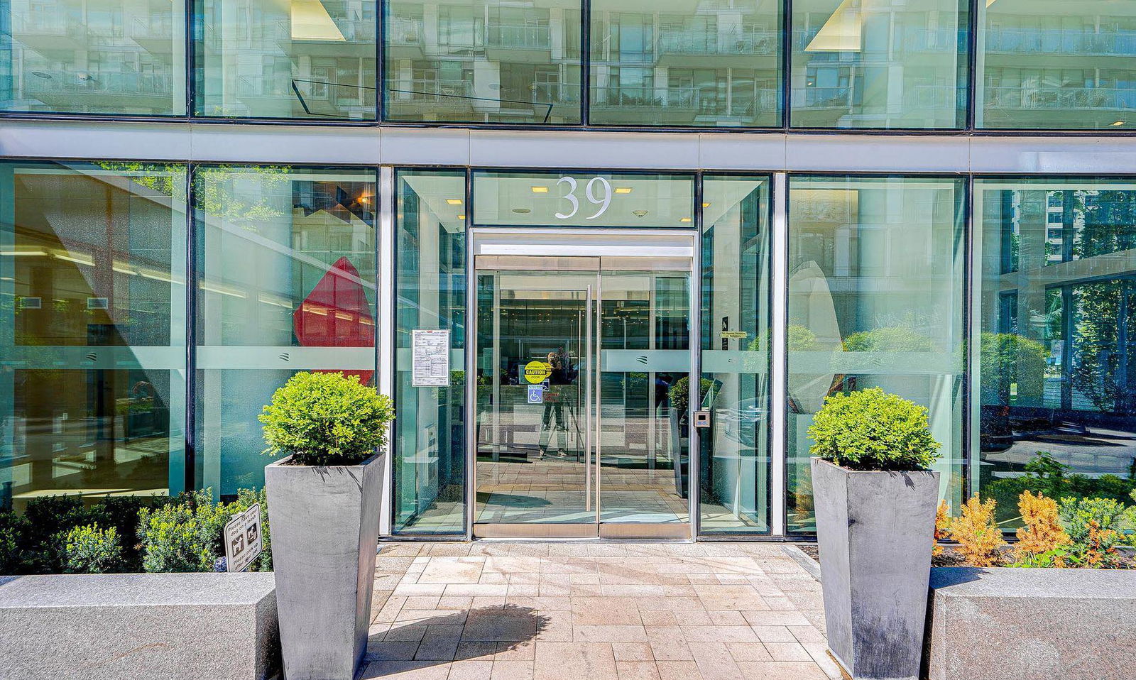 Pier 27 - 29&39 Queens Quay E