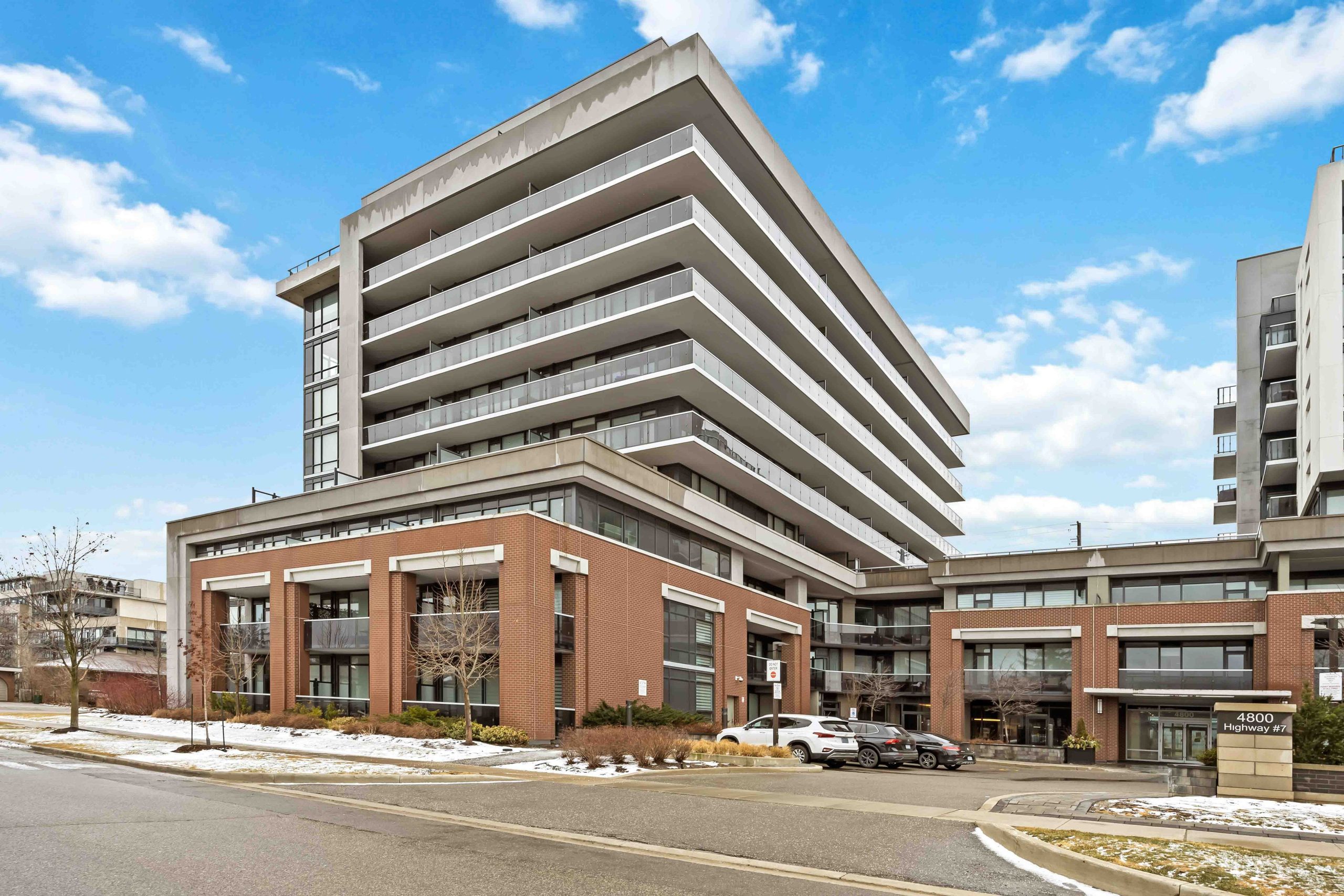 Avenue on 7 Condos - 4800 Highway 7