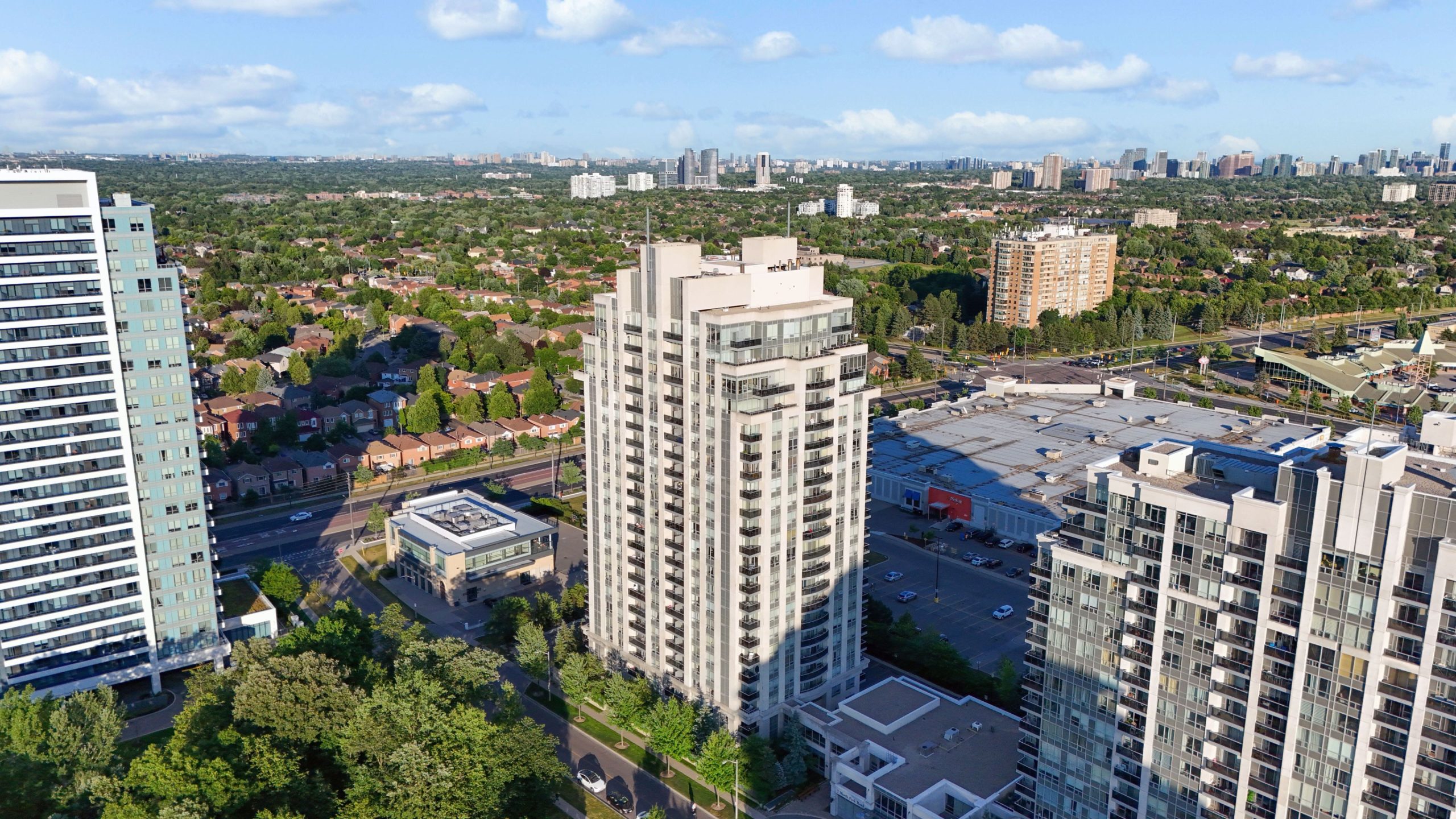 Vista at Thornhill City Centre Condos - 7 North Park Road